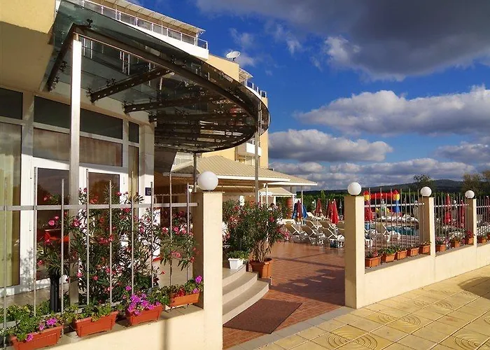 Hotel Plamena Palace