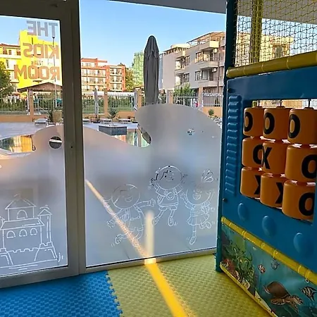 пламена палас Хотел 4*